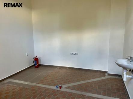 Pronájem obchodní prostor, 40 m²