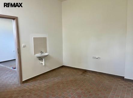 Pronájem obchodní prostor, 40 m²