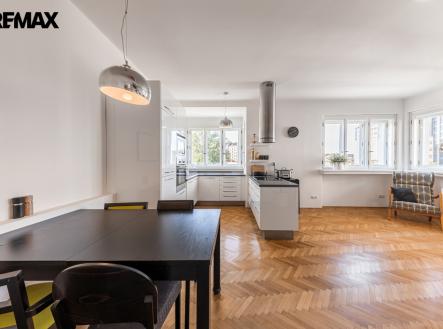 Pronájem bytu, 3+kk, 90 m²