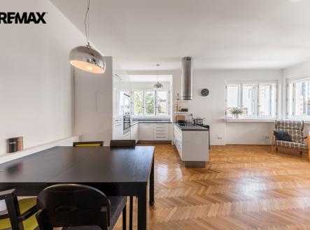 Pronájem bytu, 3+kk, 90 m²