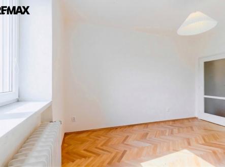 Pronájem kanceláře, 63 m²