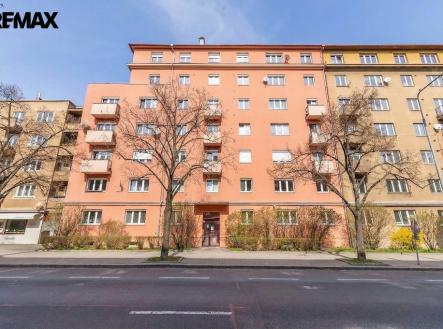 Pronájem kanceláře, 63 m²