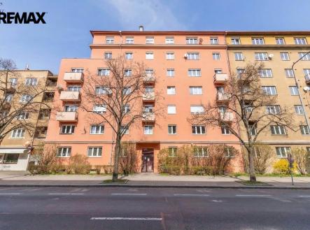 Pronájem kanceláře, 63 m²