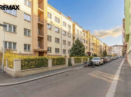 Prodej bytu, 1+1, 44 m²