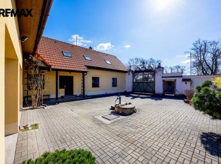 Prodej domu/vily, 299 m²