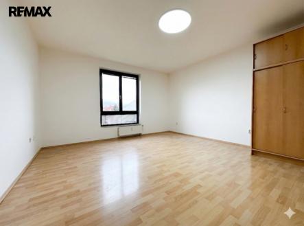 Pronájem bytu, 1+kk, 30 m²