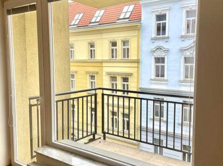 Pronájem bytu, 3+kk, 87 m²