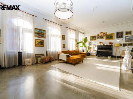 Pronájem bytu, 2+1, 127 m²