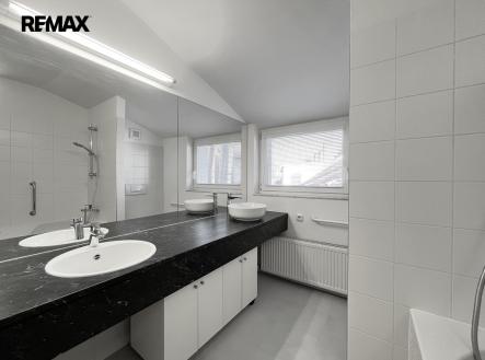 Pronájem bytu, 4+1, 124 m²