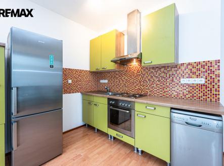 Pronájem bytu, 1+kk, 33 m²