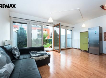 Pronájem bytu, 1+kk, 33 m²