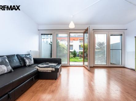 Pronájem bytu, 1+kk, 33 m² obrázek