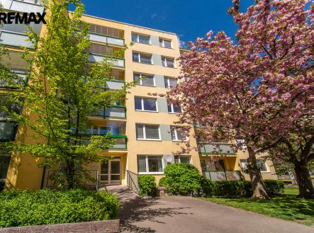 Pronájem bytu, 2+kk, 45 m²