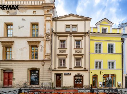 Prodej nájemního domu, 184 m²