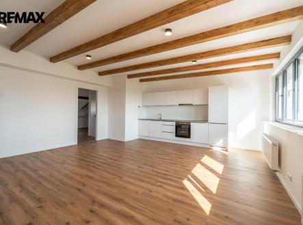 Pronájem bytu, 4+kk, 130 m²