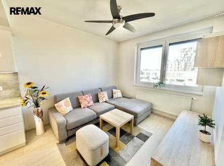 Pronájem bytu, 2+kk, 57 m²