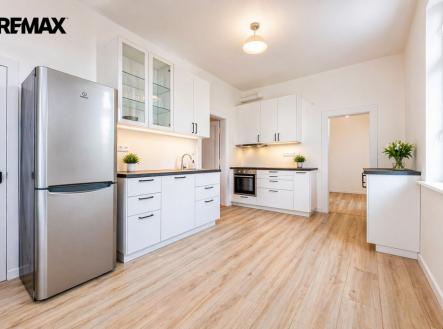 Pronájem bytu, 3+1, 104 m²