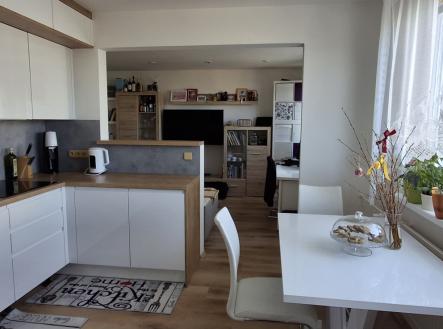 Pronájem bytu, 3+kk, 82 m²