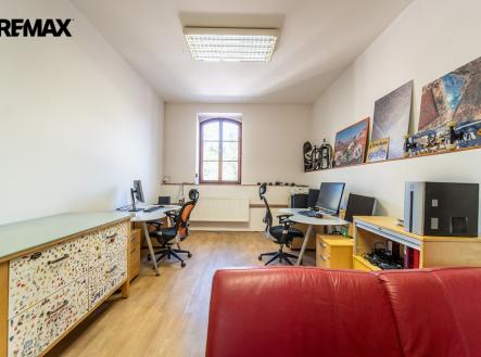 Pronájem kanceláře, 28 m²