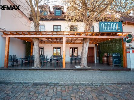 Pronájem restaurace, 450 m²
