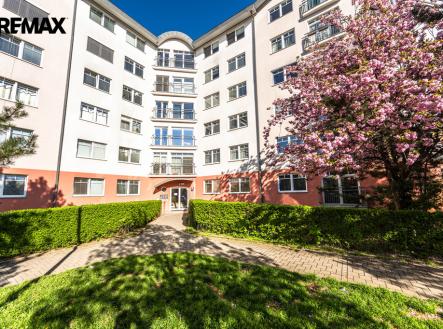 Pronájem bytu, 1+kk, 31 m²