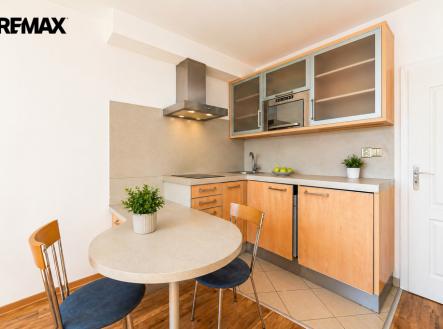 Pronájem bytu, 1+kk, 31 m²