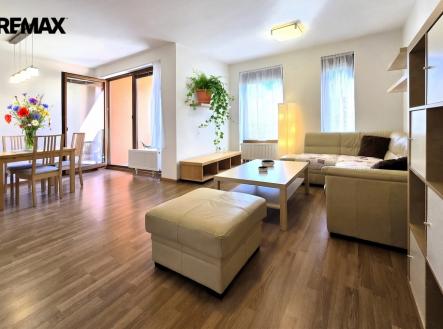 Pronájem bytu, 2+kk, 62 m²