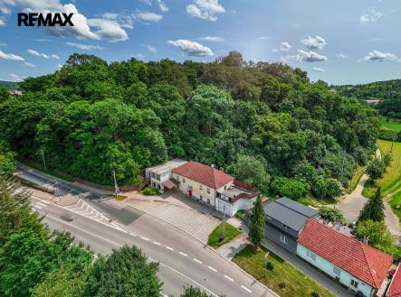 Prodej kanceláře, 394 m²
