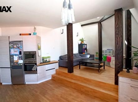 Pronájem bytu, 3+kk, 99 m²