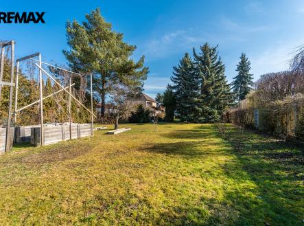 Prodej pozemku pro bydlení, 1 696 m²