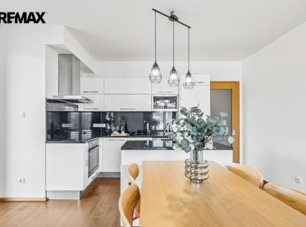 Prodej bytu, 3+kk, 77 m²