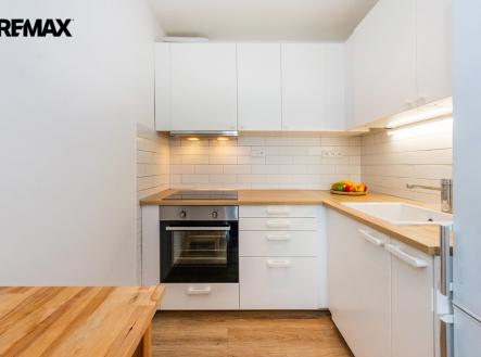 Pronájem bytu, 2+kk, 44 m²