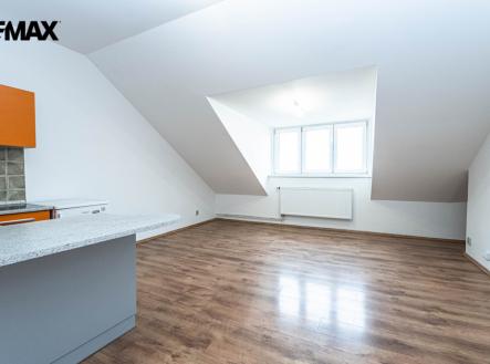Pronájem bytu, 1+kk, 30 m²