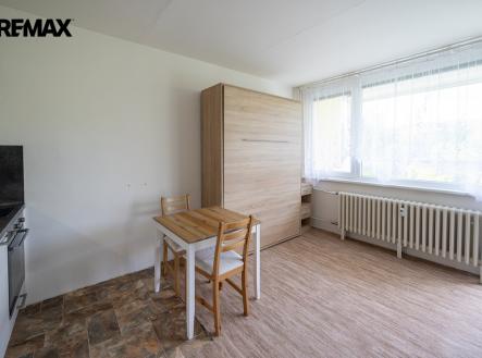 Pronájem bytu, 1+kk, 37 m²