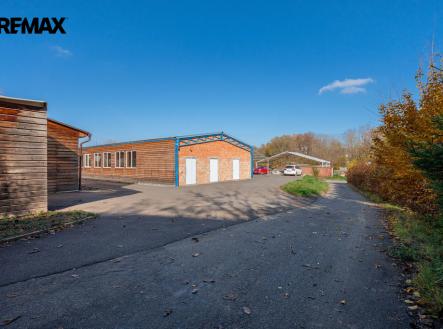 Pronájem výrobní prostory, 242 m²