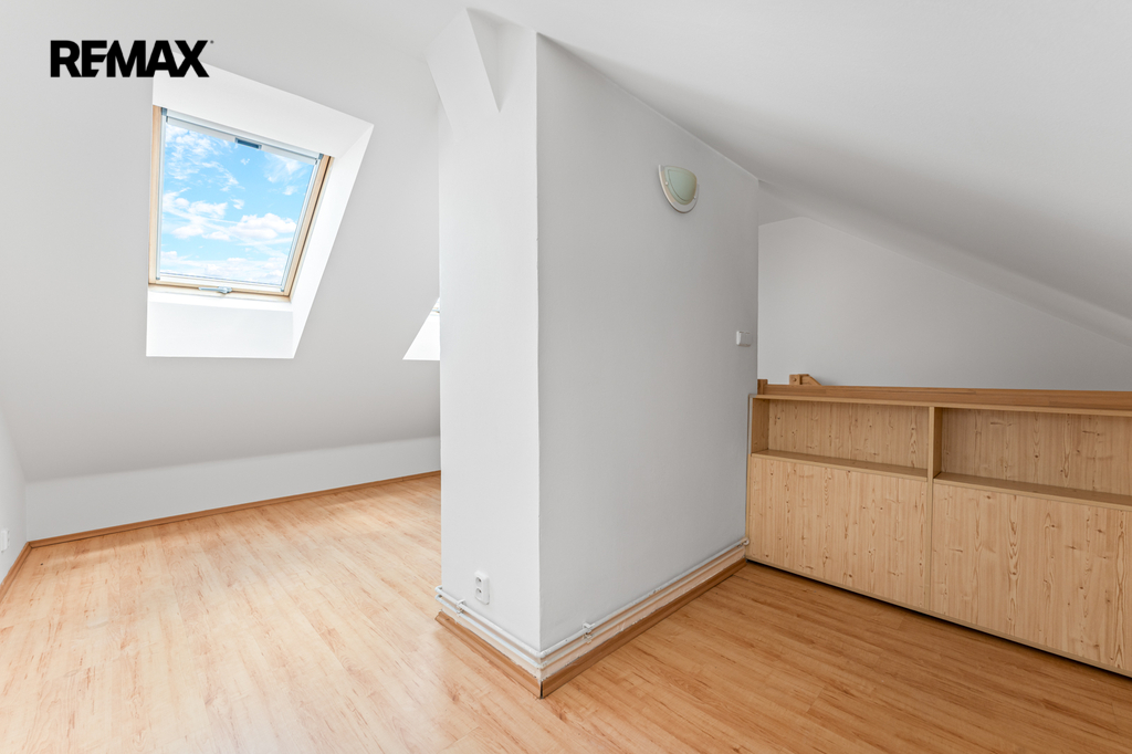 202605-ovenecka-maxis-11.jpg
