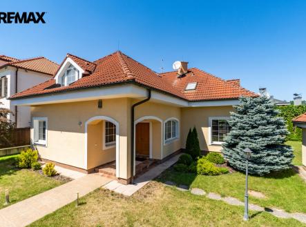 Pronájem domu/vily, 280 m²