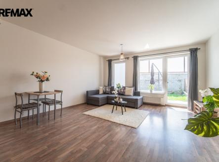 Pronájem bytu, 1+kk, 43 m²