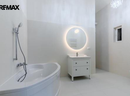 Pronájem bytu, 3+1, 106 m²