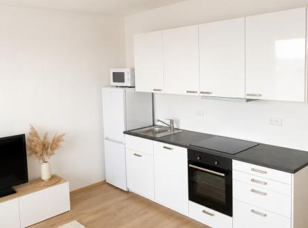Pronájem bytu, 1+kk, 32 m²