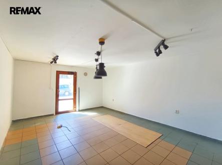 Pronájem obchodní prostory, 55 m²