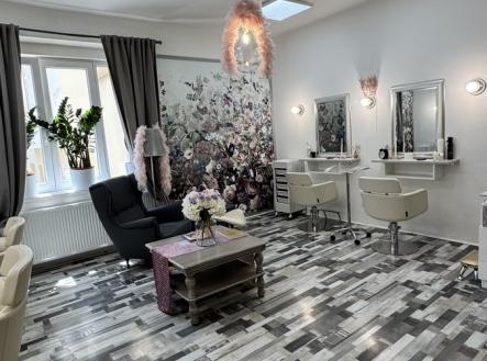 Pronájem obchodní prostory, 70 m²