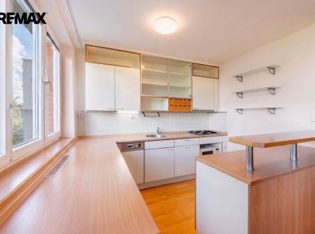 Pronájem bytu, 3+kk, 81 m²
