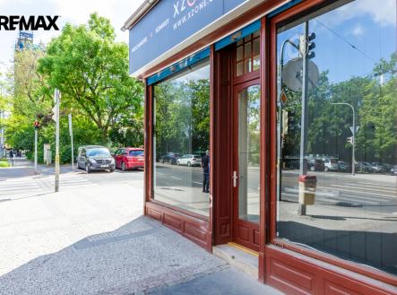 Pronájem obchodní prostory, 82 m²