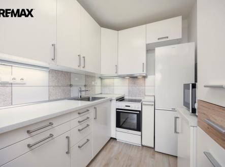 Pronájem bytu, 2+kk, 42 m²