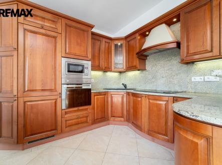 Pronájem bytu, 3+kk, 75 m²