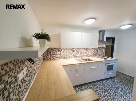 Pronájem domu/vily, 76 m²