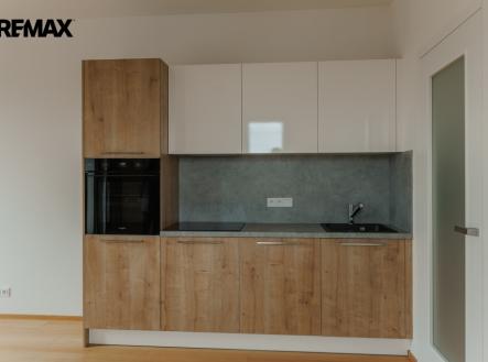 Pronájem bytu, 1+kk, 35 m²