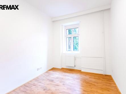 Pronájem bytu, 1+kk, 23 m² obrázek