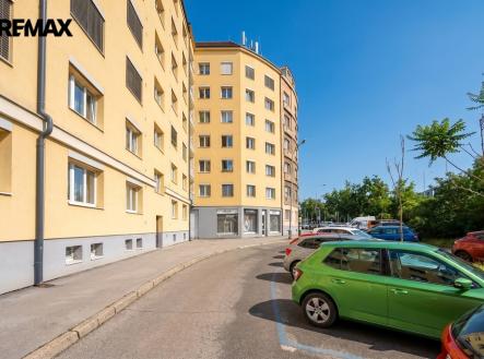 Pronájem bytu, 1+kk, 35 m²